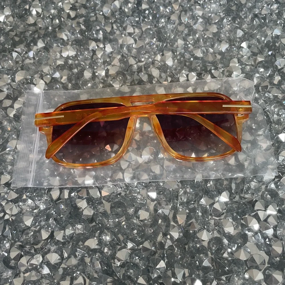 N/A trendy rectangular